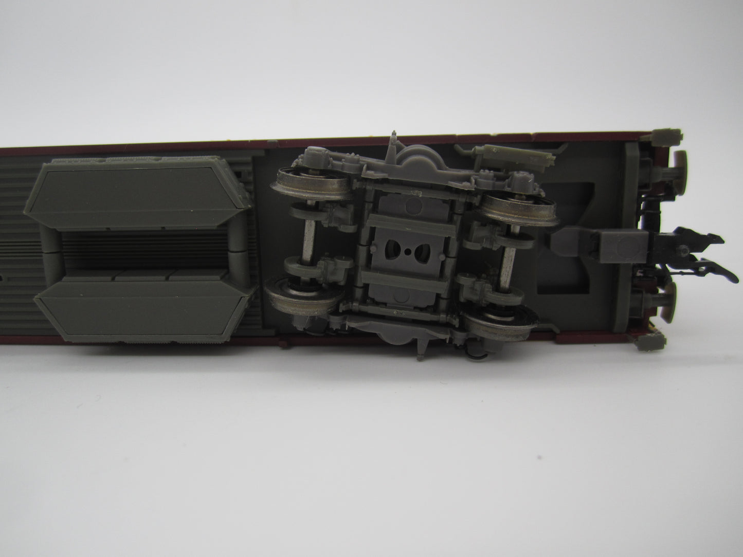 L.S. Models H0 - 44 061-2 - ICR rijtuig B10 Benelux 2e klas van de NS