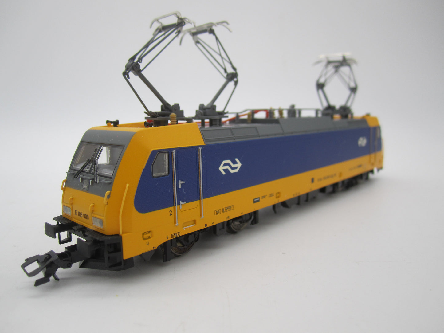 Trix H0 - 22164 - E-loc, BR E-186 van de NS - Digitaal MFX/Sound