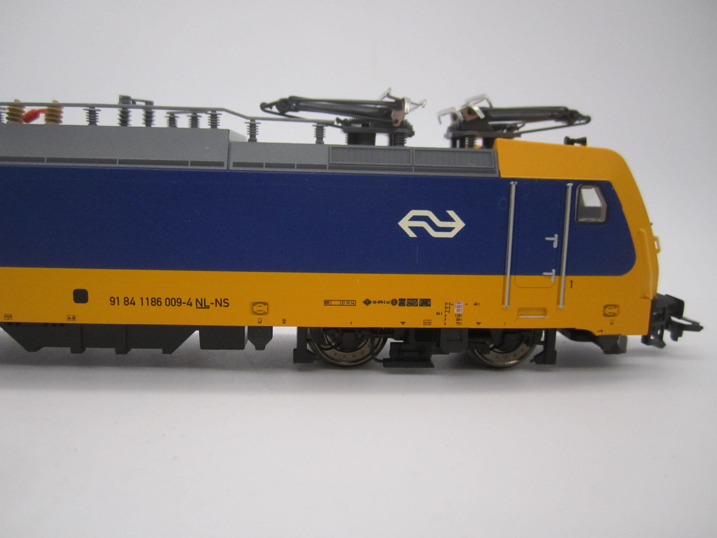 Trix H0 - 22164 - E-loc, BR E-186 van de NS - Digitaal MFX/Sound