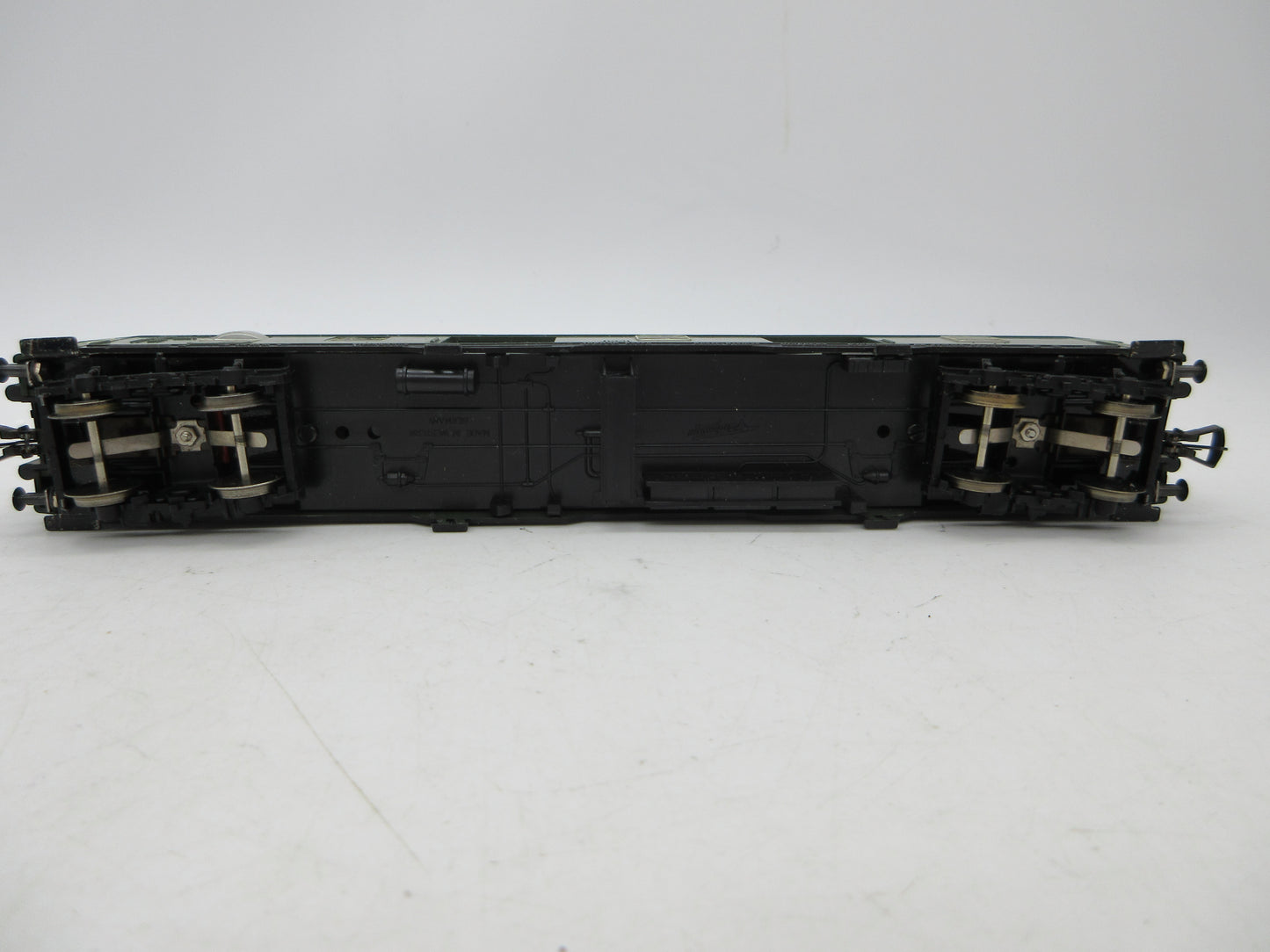 Fleischmann H0 - 1504 - Bagagerijtuig van de DB, met interieurverlichting en sluitlicht