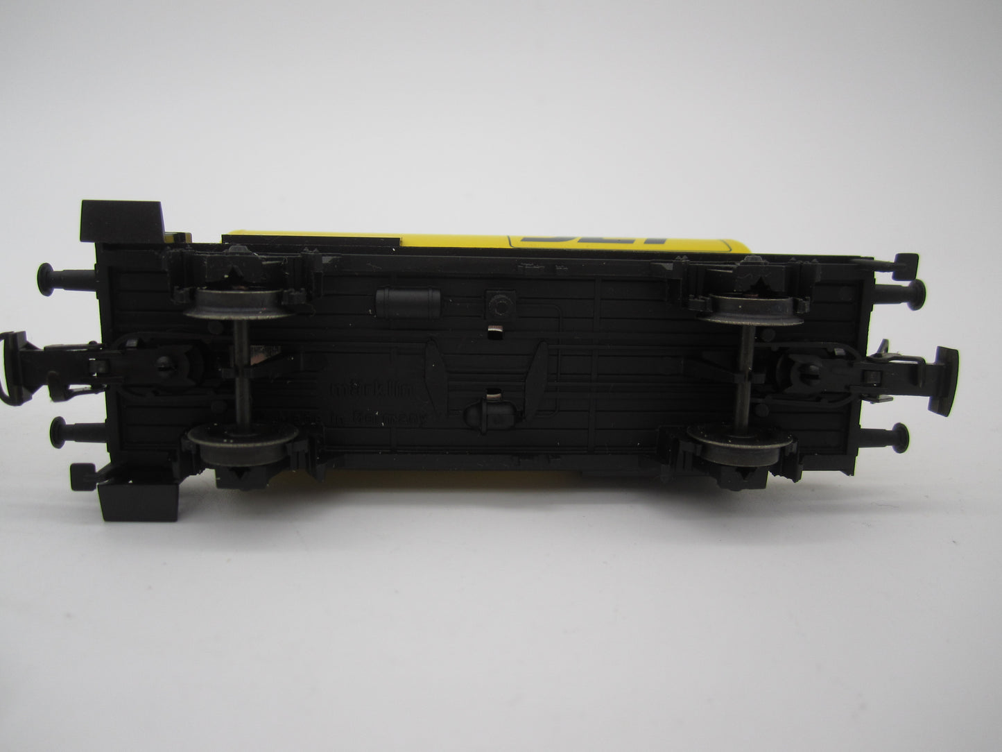 Märklin H0 - 3-delige ketelwagenset "Mineralöle" DB