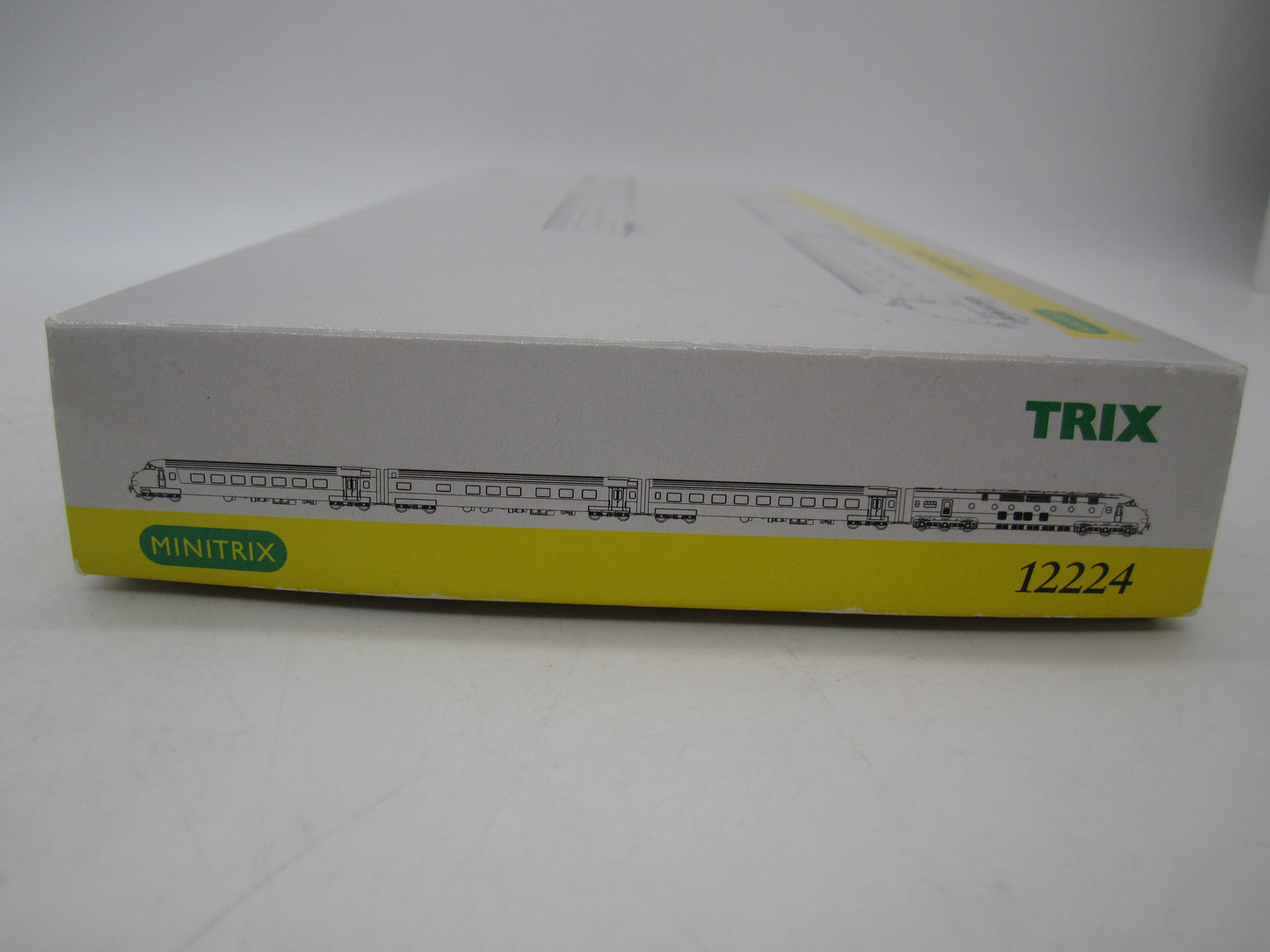 Minitrix N - 12224 - 4-delige RAm TEE van de SBB-CFF