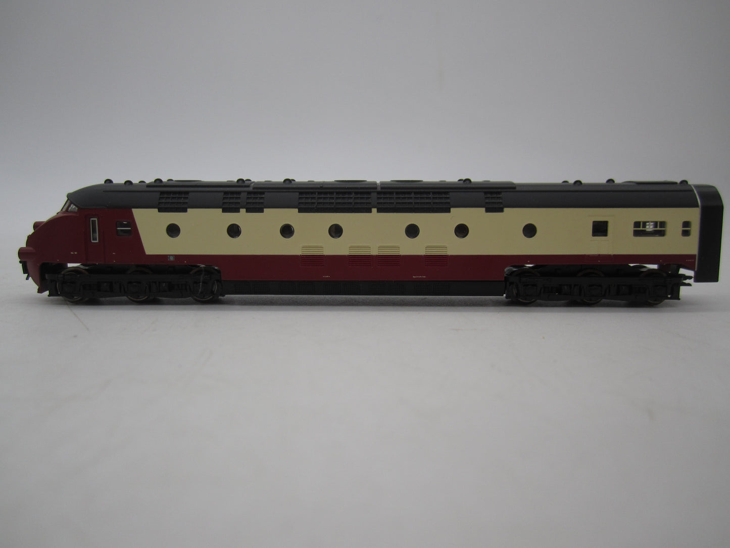 Minitrix N - 12224 - 4-delige RAm TEE van de SBB-CFF