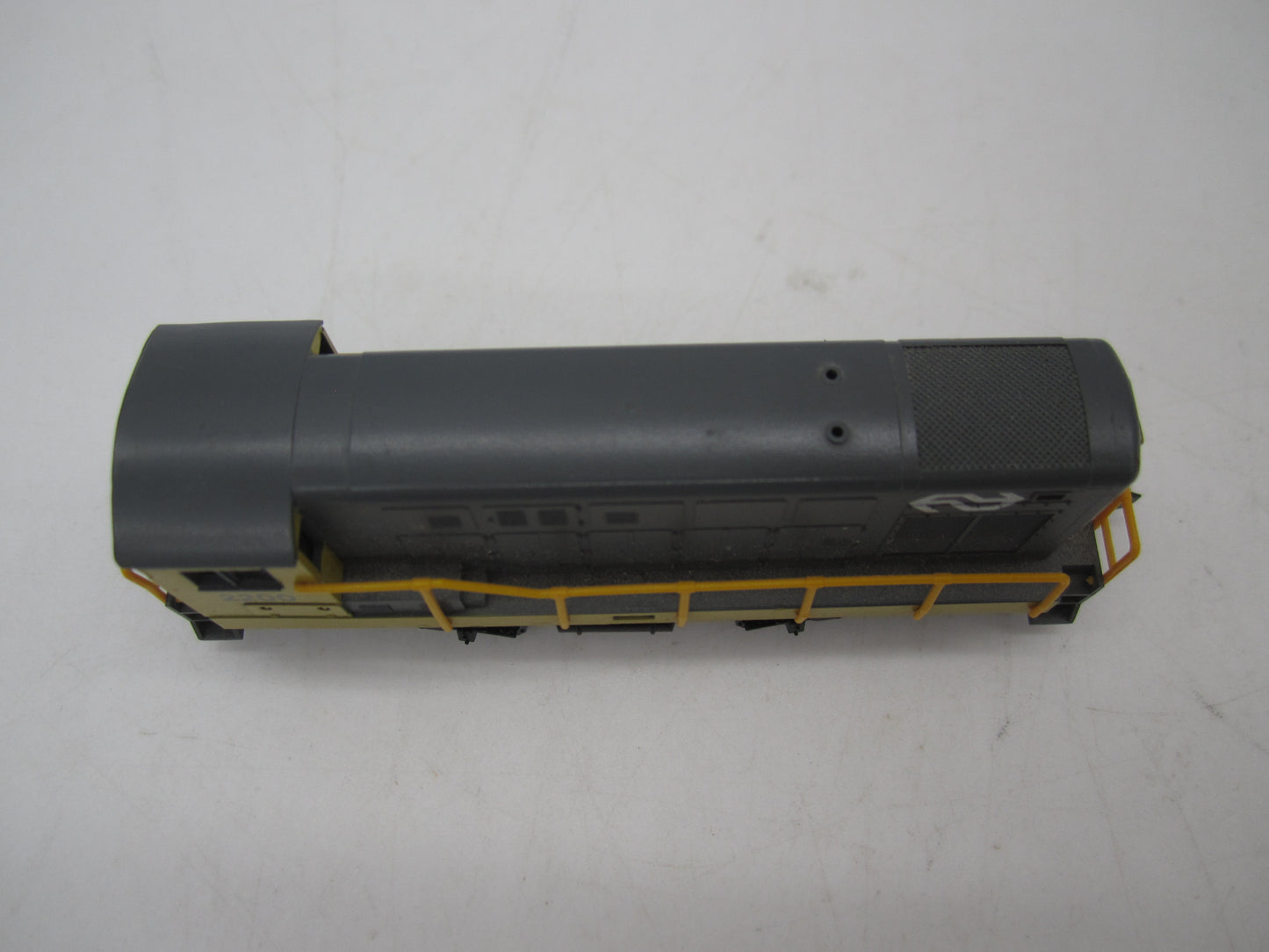 Minitrix N - 11035 - Diesellocomotief, Serie 2200 van de NS