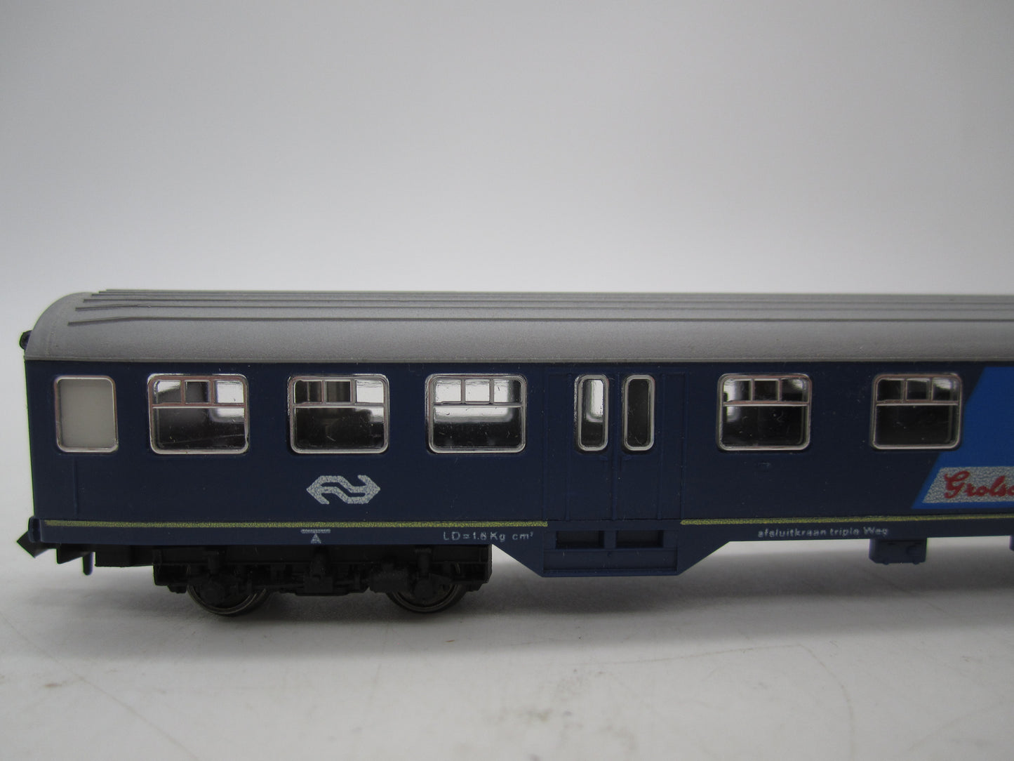 Fleischmann N - 8156 - Personenwagen Plan W van de NS, met verlichting