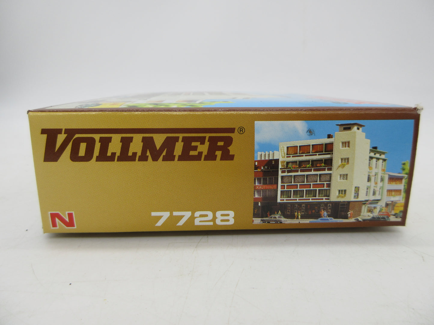 Vollmer N - 7728 - Bouwpakket Appartementencomplex met geschenkenwinkel