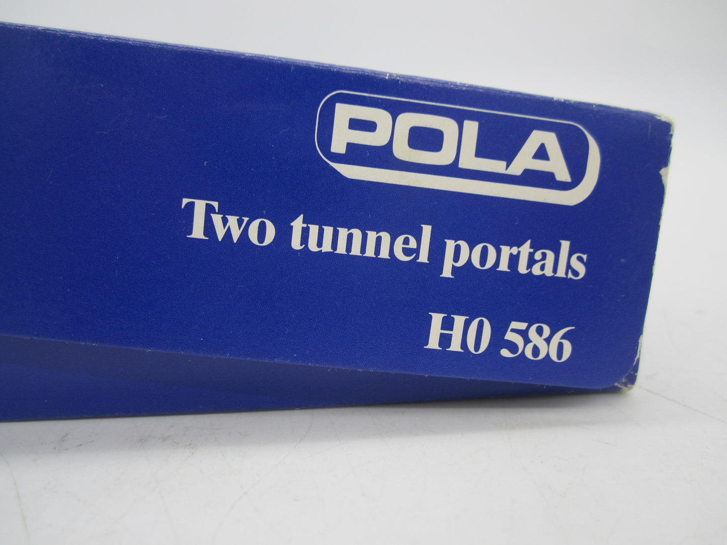 Pola H0 - 586 - Bouwpakket: 2 tunnelportalen