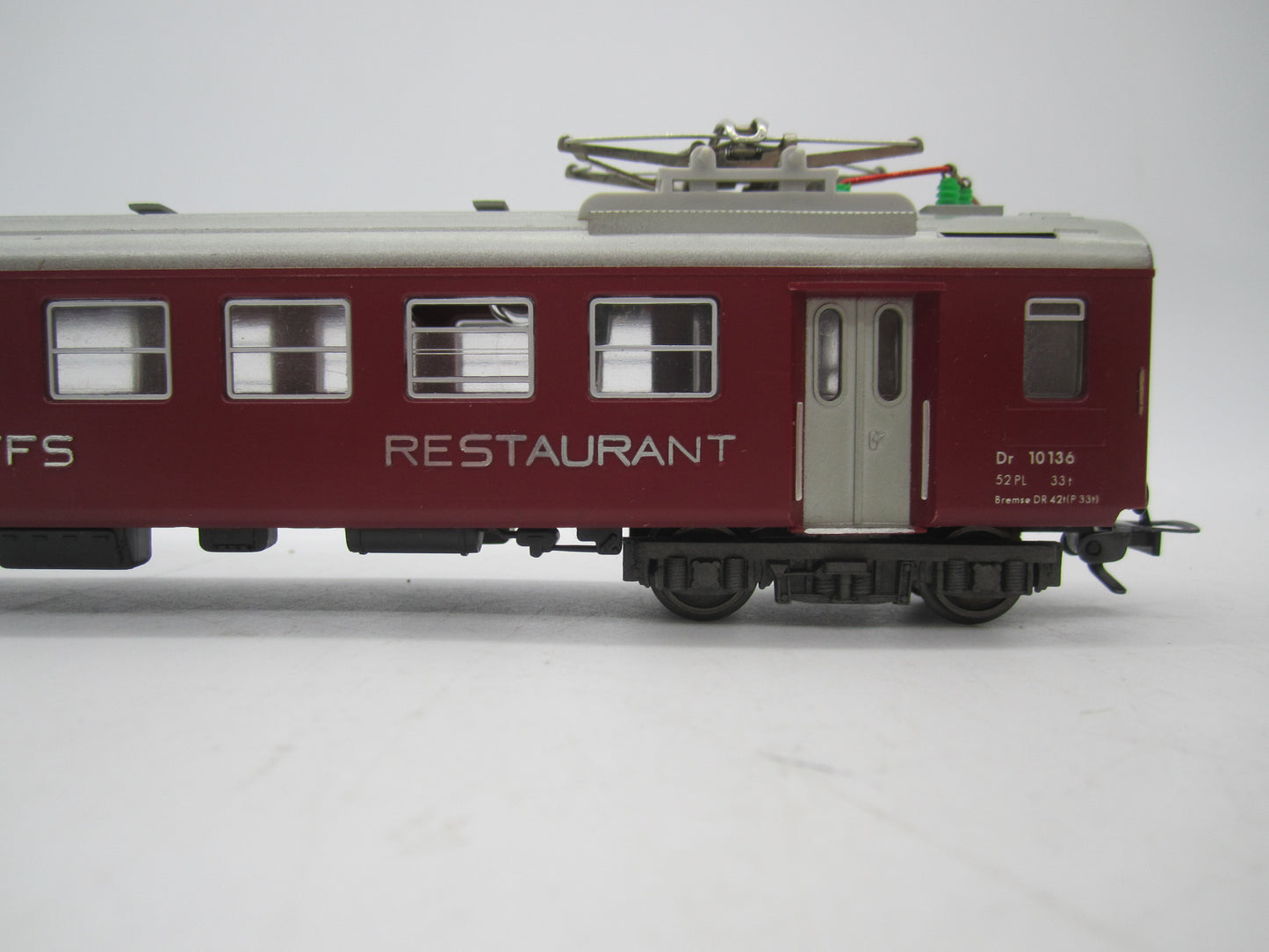 Fleischmann H0 - 1418 B - Personenwagen "Restauratierijtuig" van de SBB-CFF, met verlichting