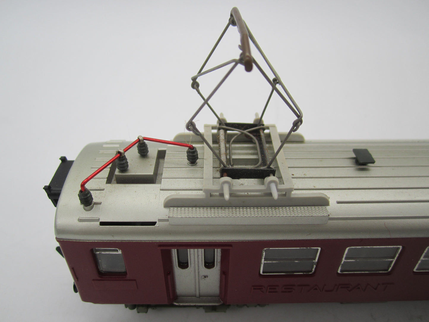 Fleischmann H0 - 1418 - Personenwagen "Restauratierijtuig" van de SBB-CFF, met verlichting