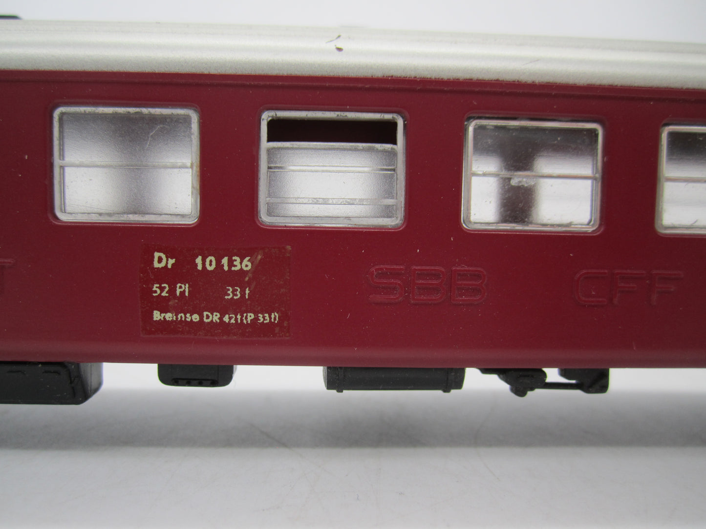 Fleischmann H0 - 1418 - Personenwagen "Restauratierijtuig" van de SBB-CFF, met verlichting