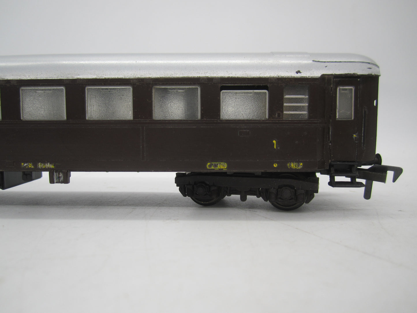 Fleischmann H0 - 1445 - Personenwagen 1e klas van de FS, met verlichting, ongelakte banen