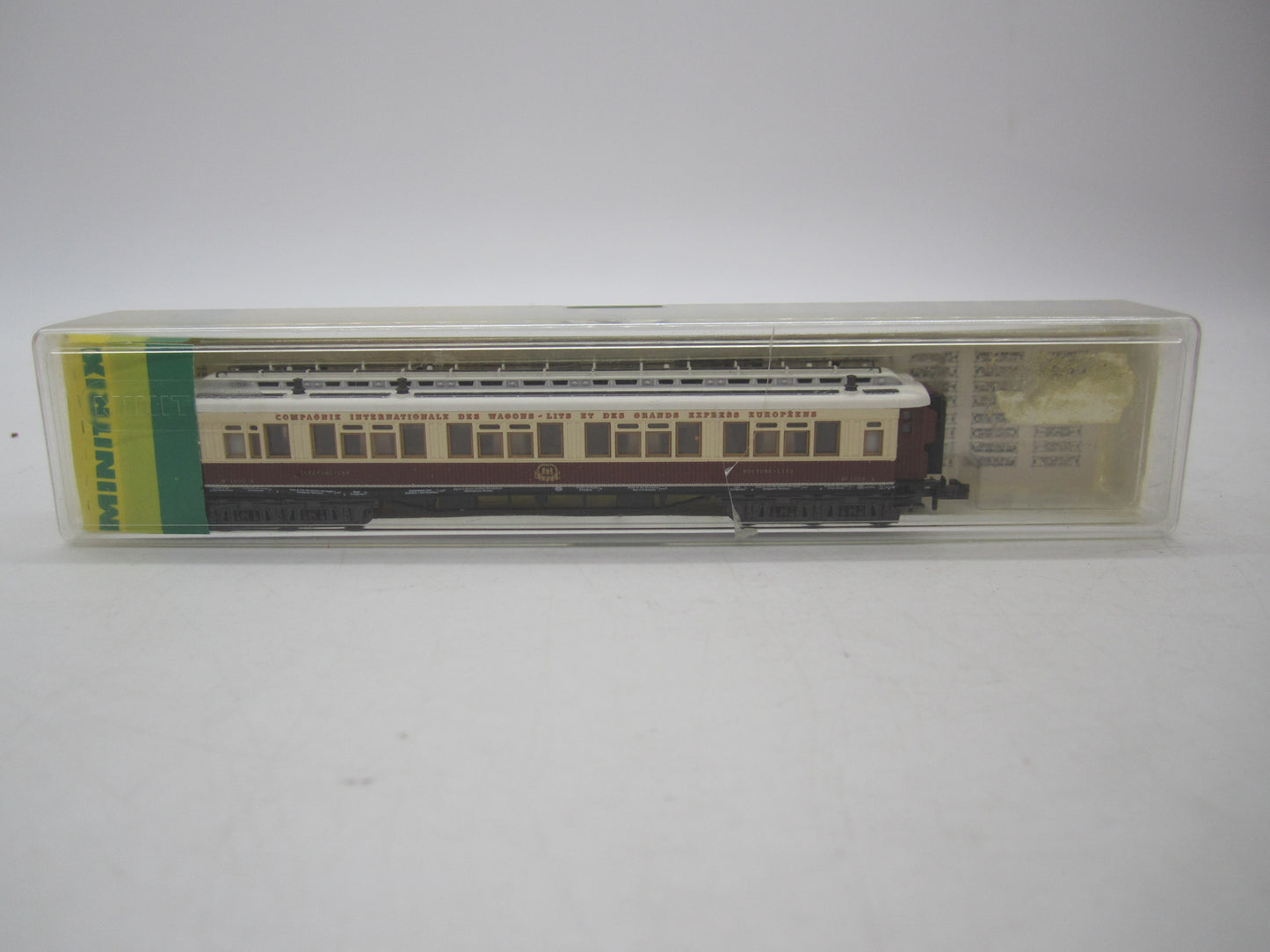 Minitrix N - 13180 - Personenrijtuig Oriënt Express van de CIWL, met verlichting