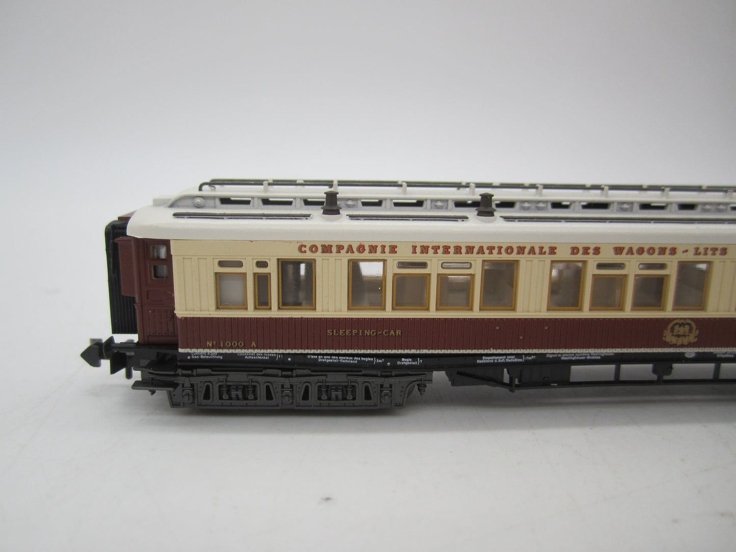 Minitrix N - 13180 - Personenrijtuig Oriënt Express van de CIWL, met verlichting