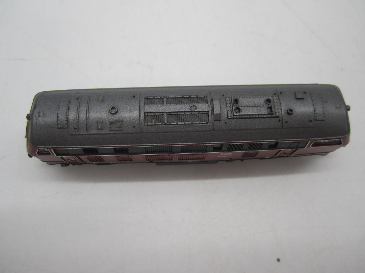 Roco N - 02150 B - Dieselloc, BR 215 van de DB