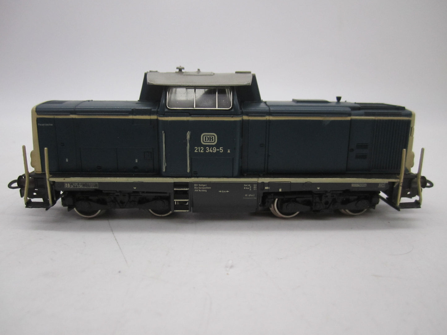 Märklin H0 - 3147 - Dieselloc, BR 212 van de DB - Analoog
