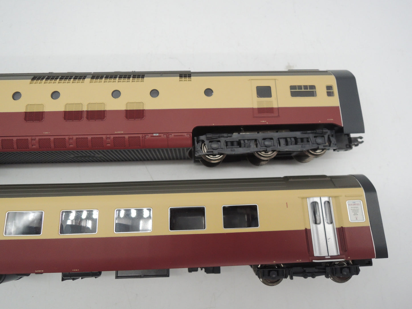 Trix H0 - 22132 - 4-delige RAm TEE van de SBB-CFF - Digitaal