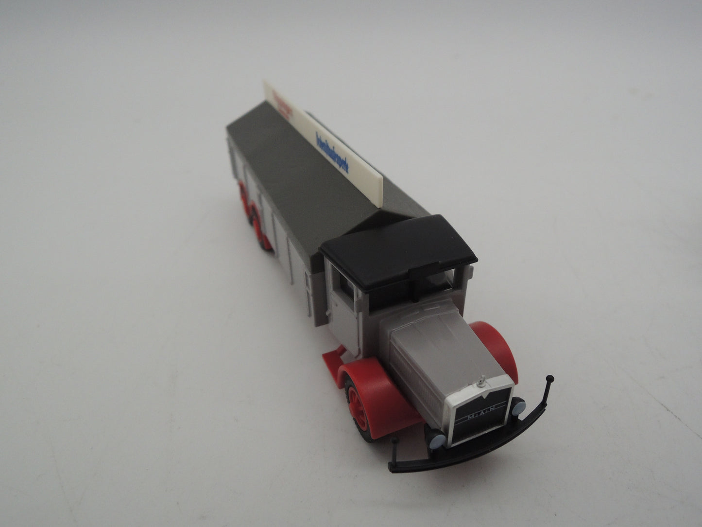 Märklin H0 - Museumwagen 2004 - Gasfleswagen "Göppinger Sauerbrunn"