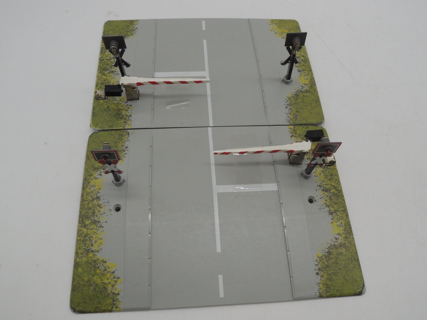 Märklin H0 - 7592K - Volautomatische spoorweg overweg K-Rail