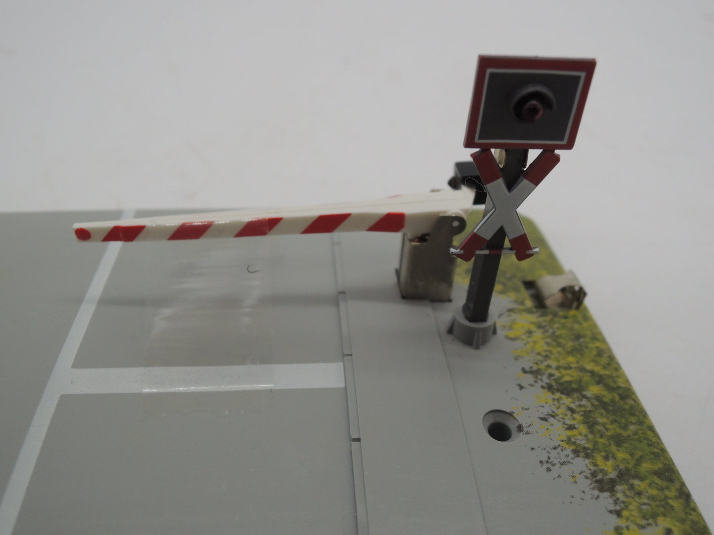 Märklin H0 - 7592K - Volautomatische spoorweg overweg K-Rail