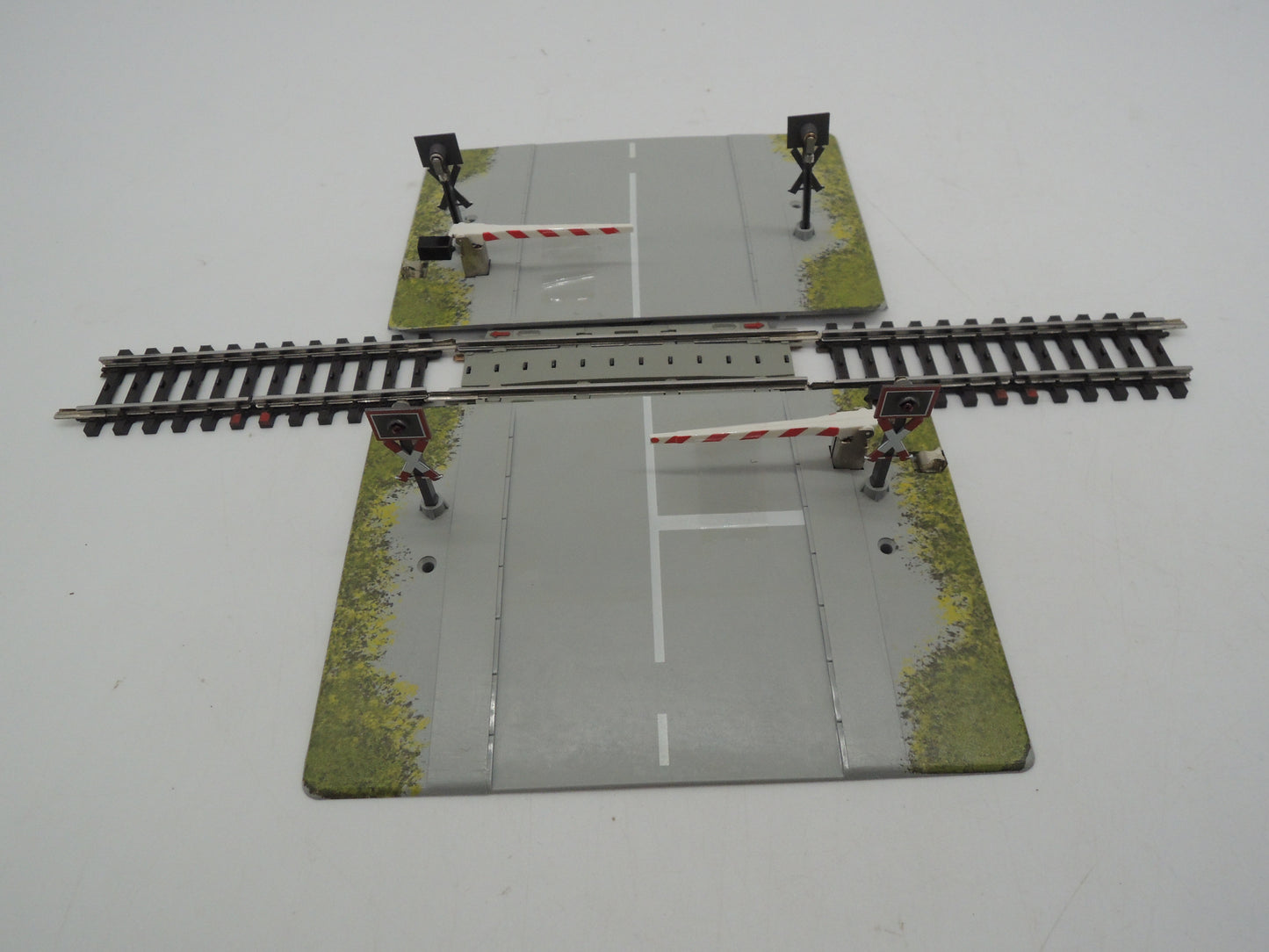 Märklin H0 - 7592K - Volautomatische spoorweg overweg K-Rail