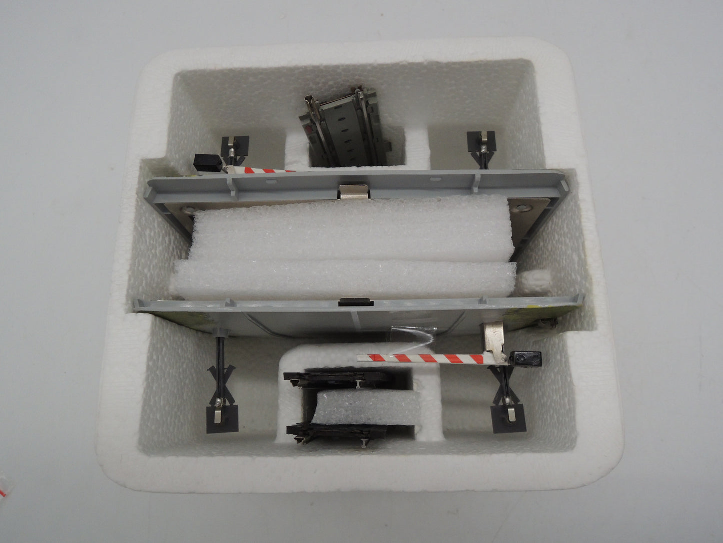 Märklin H0 - 7592K - Volautomatische spoorweg overweg K-Rail