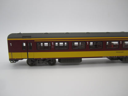 L.S. Models H0 - 44 061-1 - ICR rijtuig A10 Benelux 1e klas van de NS
