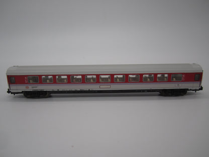 Minitrix N - 13198 - 1e klas IC rijtuig van de DB, met verlichting