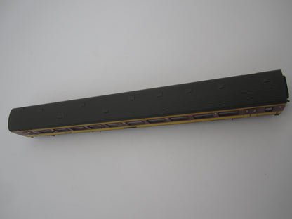 L.S. Models H0 - 44 061-1 - ICR rijtuig A10 Benelux 1e klas van de NS