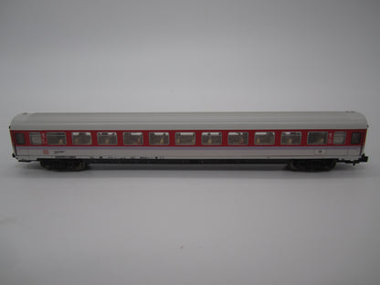 Minitrix N - 13198 - 1e klas IC rijtuig van de DB, met verlichting