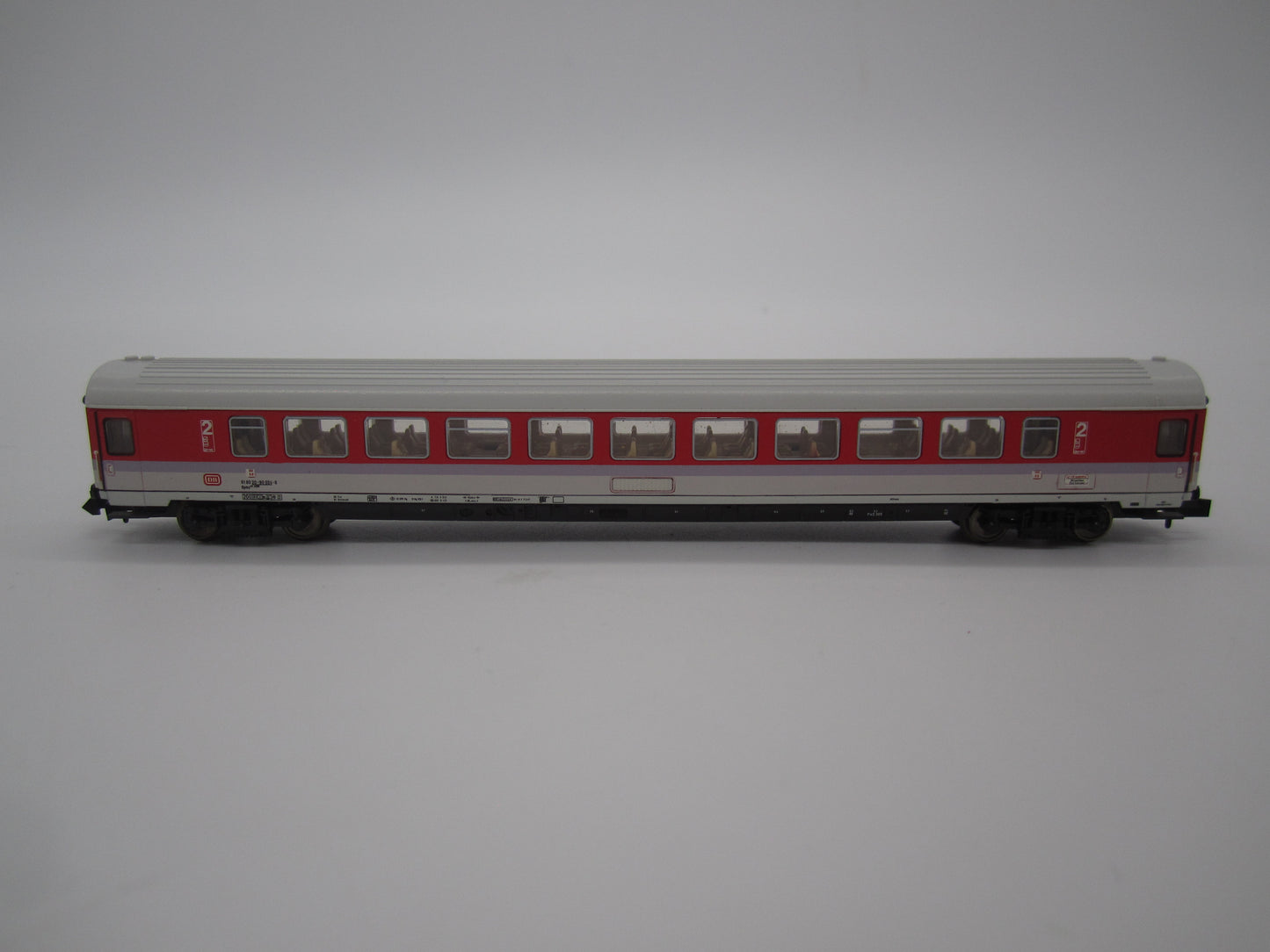 Minitrix N - 13199 - 2 klas IC rijtuig van de DB, met verlichting
