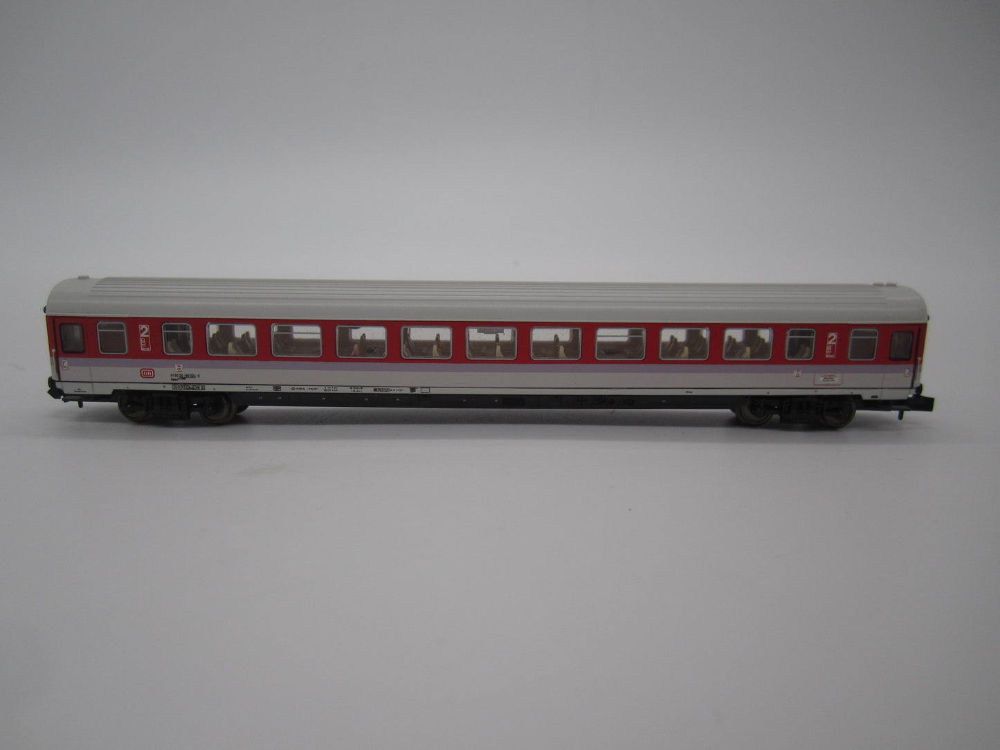 Minitrix N - 13199 - 2 klas IC rijtuig van de DB, met verlichting