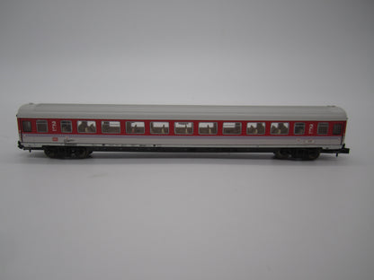 Minitrix N - 13199 - 2 klas IC rijtuig van de DB, met verlichting