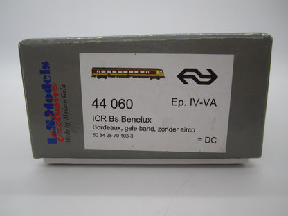 L.S. Models H0 - 44 060 - ICR stuurstandrijtuig Bs Benelux 2e klas van de NS