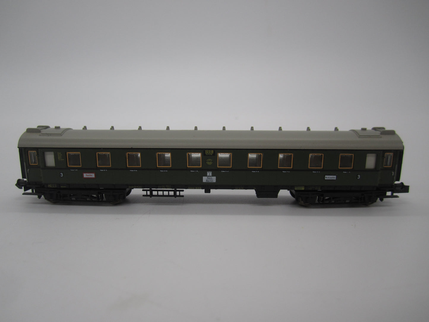 Minitrix N - 13374 - 3e klas rijtuig van de DRG, met verlichting