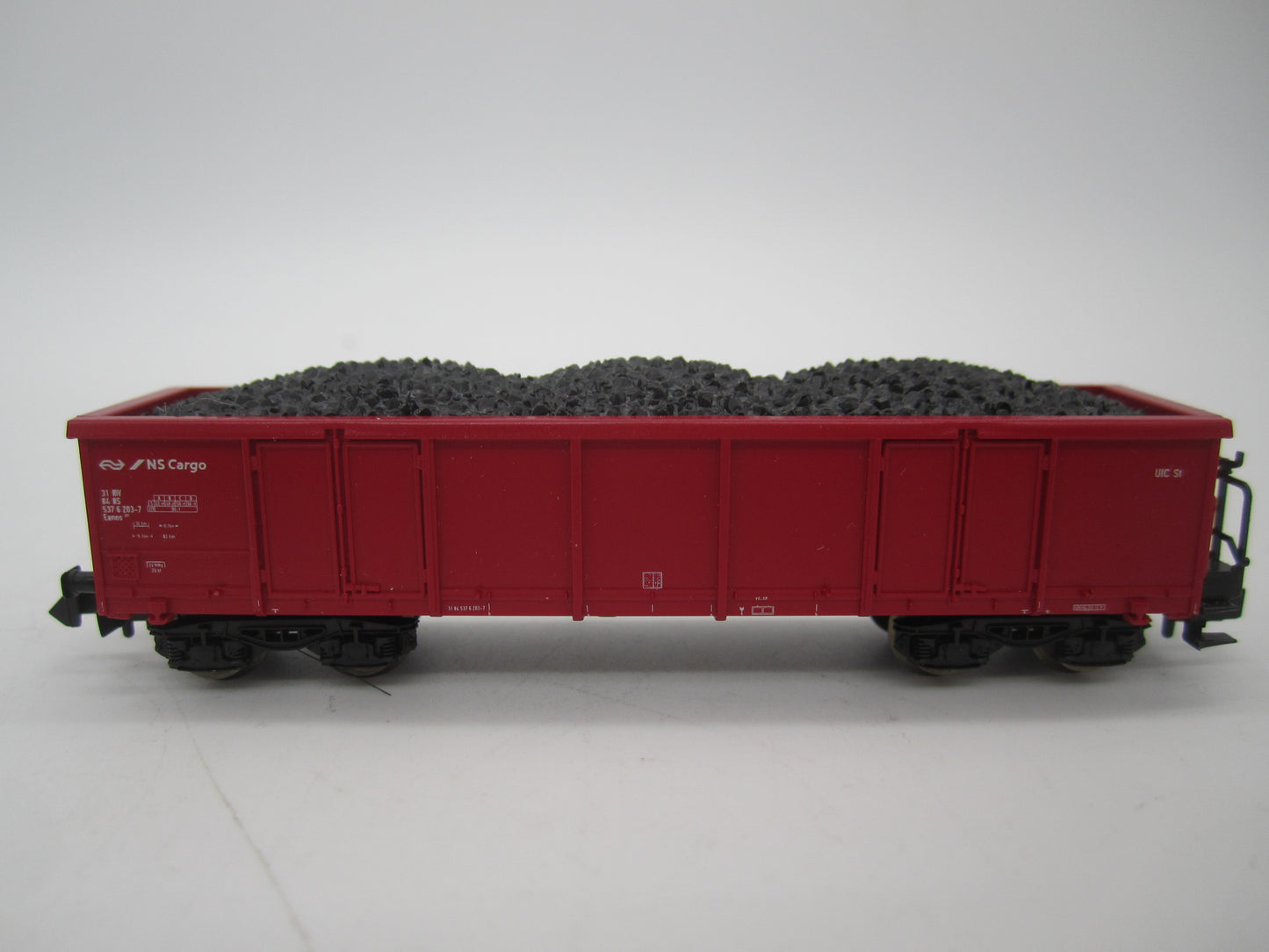 Roco N - 25258 - 4-assige lageboordwagen, met lading van de NS cargo