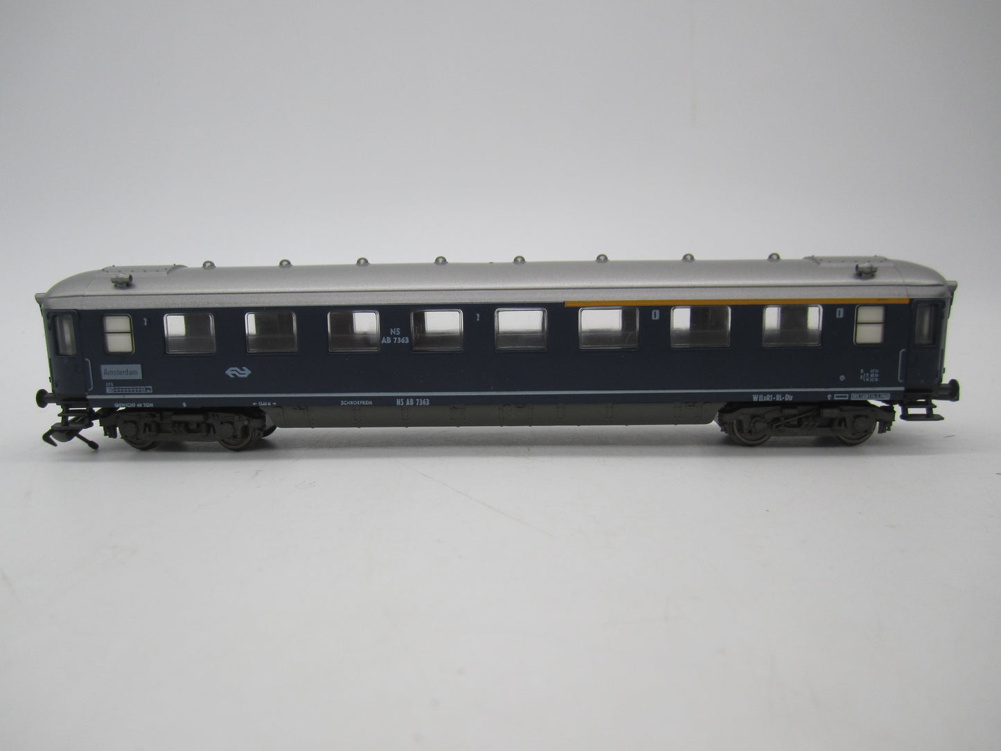 Fleischmann H0 - 5154 - Personenrijtuig "Plan D" 1e/2e klas van de NS