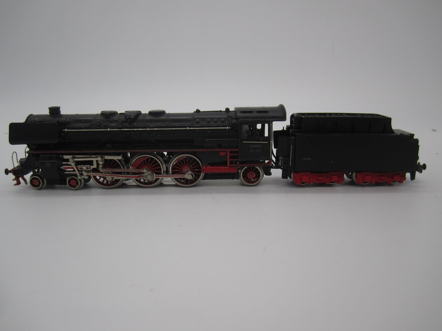 Märklin H0 - 3026 - Stoomloc met tender, BR 01 van de DB, digitaal