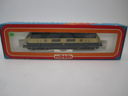 Märklin H0 - 3081 - Dieselloc, BR 220 van de DB - Digitaal