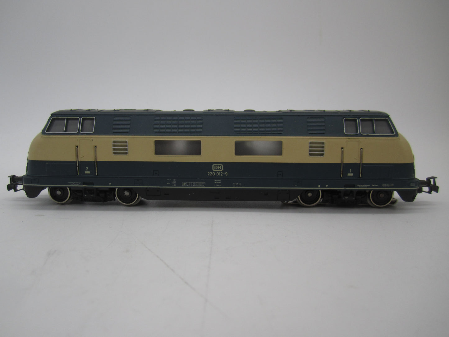 Märklin H0 - 3081 - Dieselloc, BR 220 van de DB - Digitaal