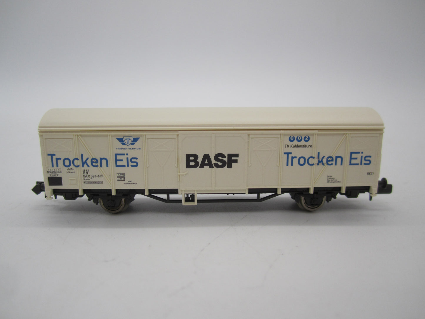 Roco N - 25603 - Gesloten wagen "BASF" van de DB