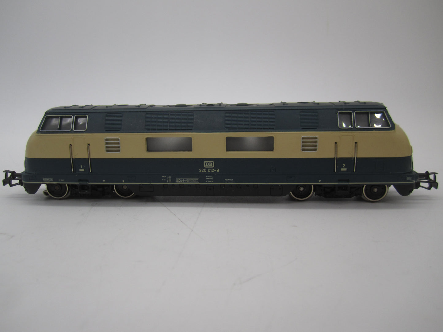 Märklin H0 - 3081 - Dieselloc, BR 220 van de DB - Digitaal