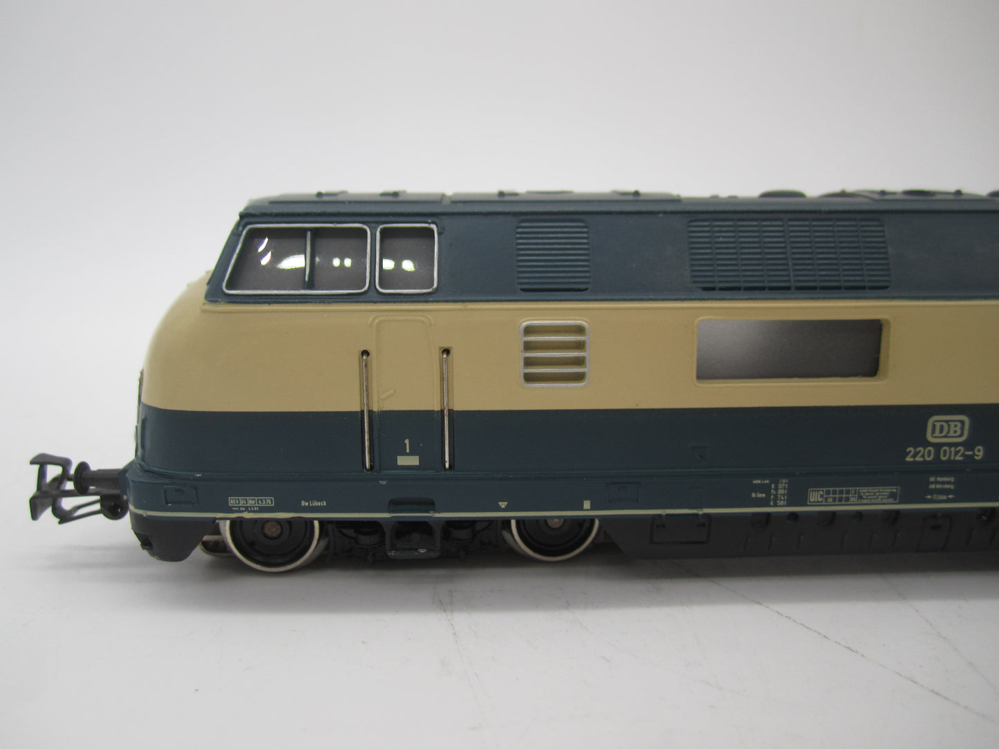 Märklin H0 - 3081 - Dieselloc, BR 220 van de DB - Digitaal