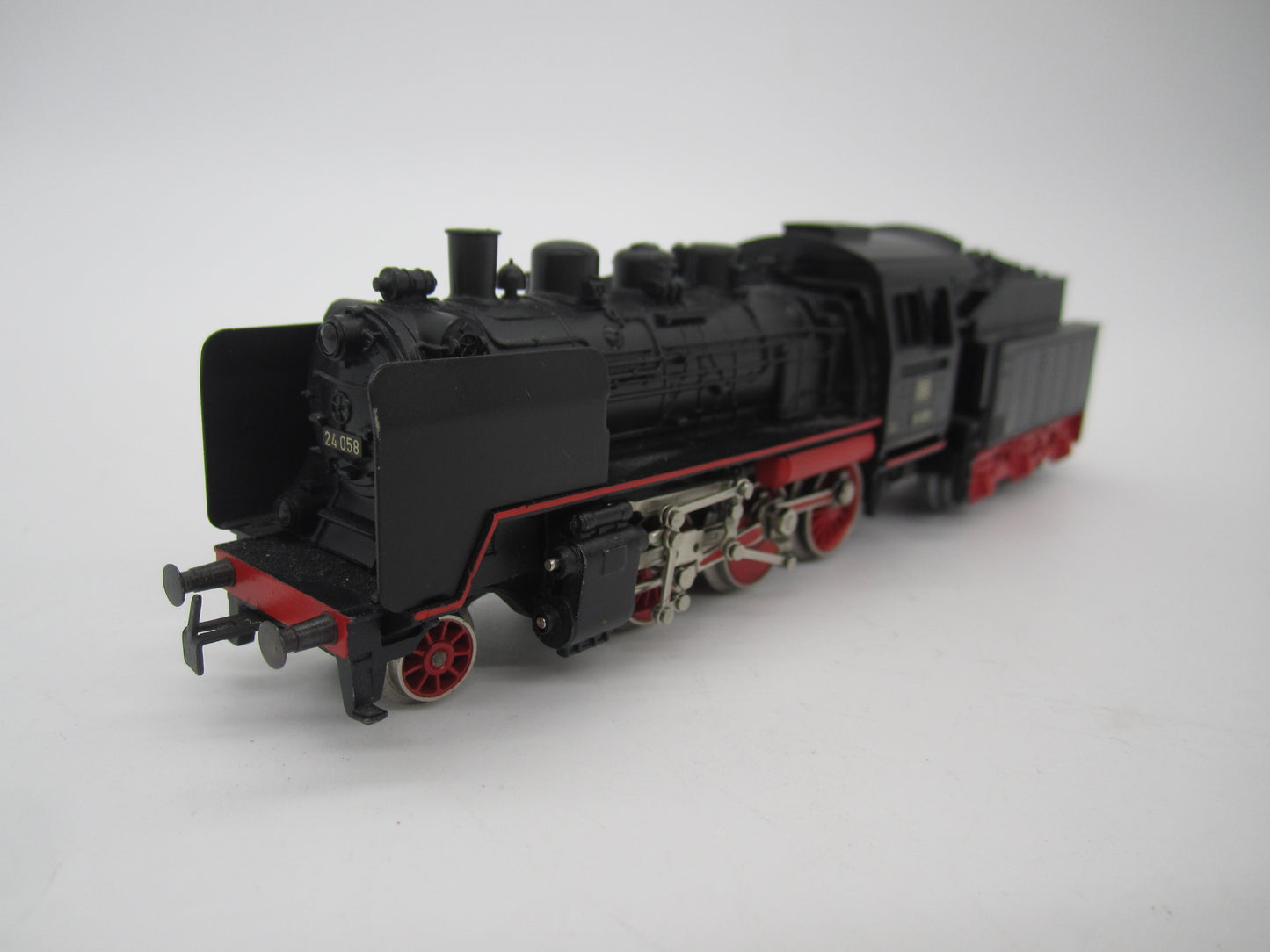 Märklin H0 - 3003 - Stoomloc met tender, BR 24 van de DB, Digitaal