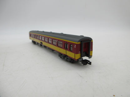 Minitrix N - 13387 - Personenwagen 2e klas "Benelux" van de NS, met verlichting