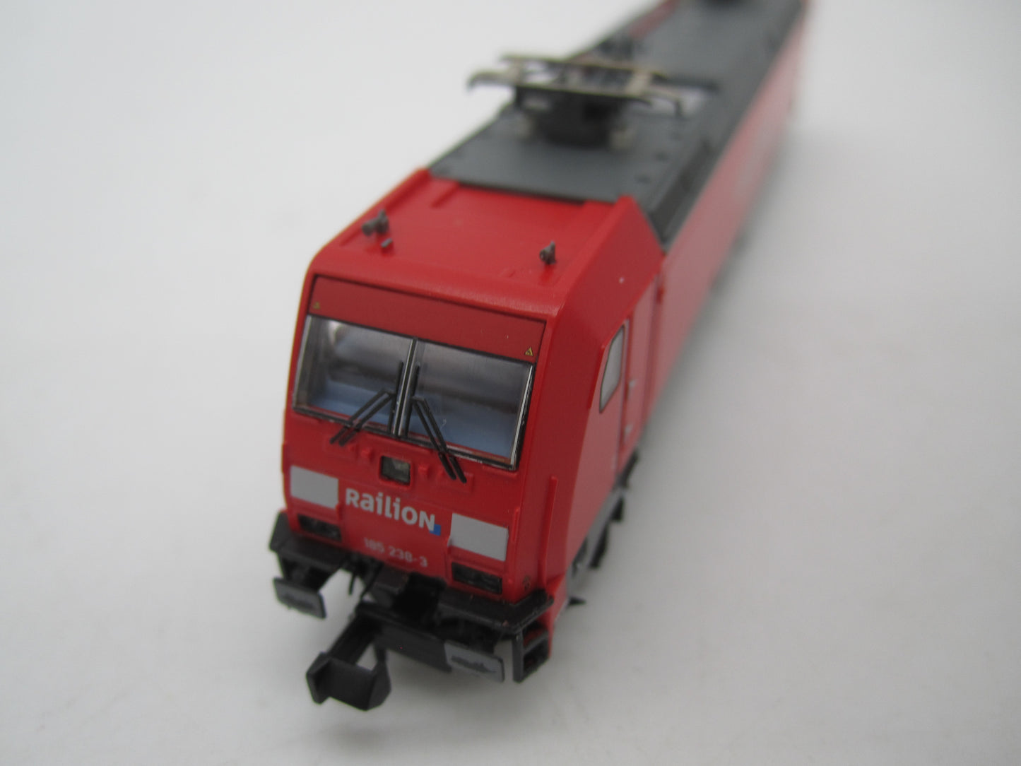Arnold N - HN2105 - E-loc, BR 185 "Railion" van de DB