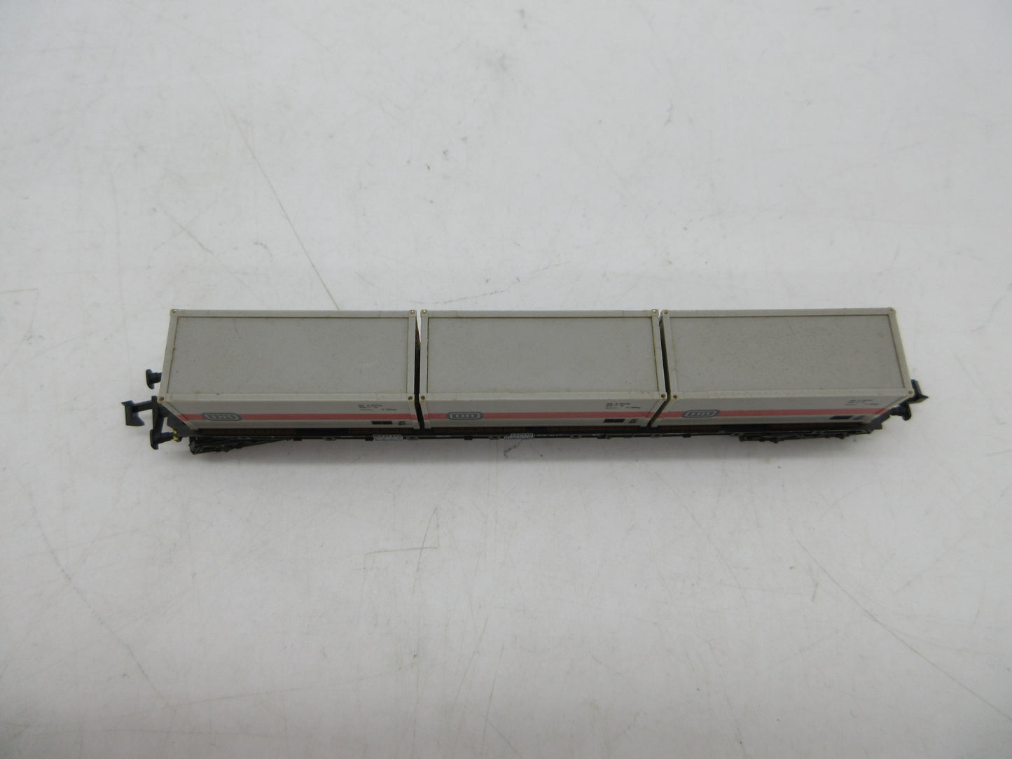 Minitrix N - 51 3511 00 - 4-assige containerwagen, met 3 containers beladen van de DB