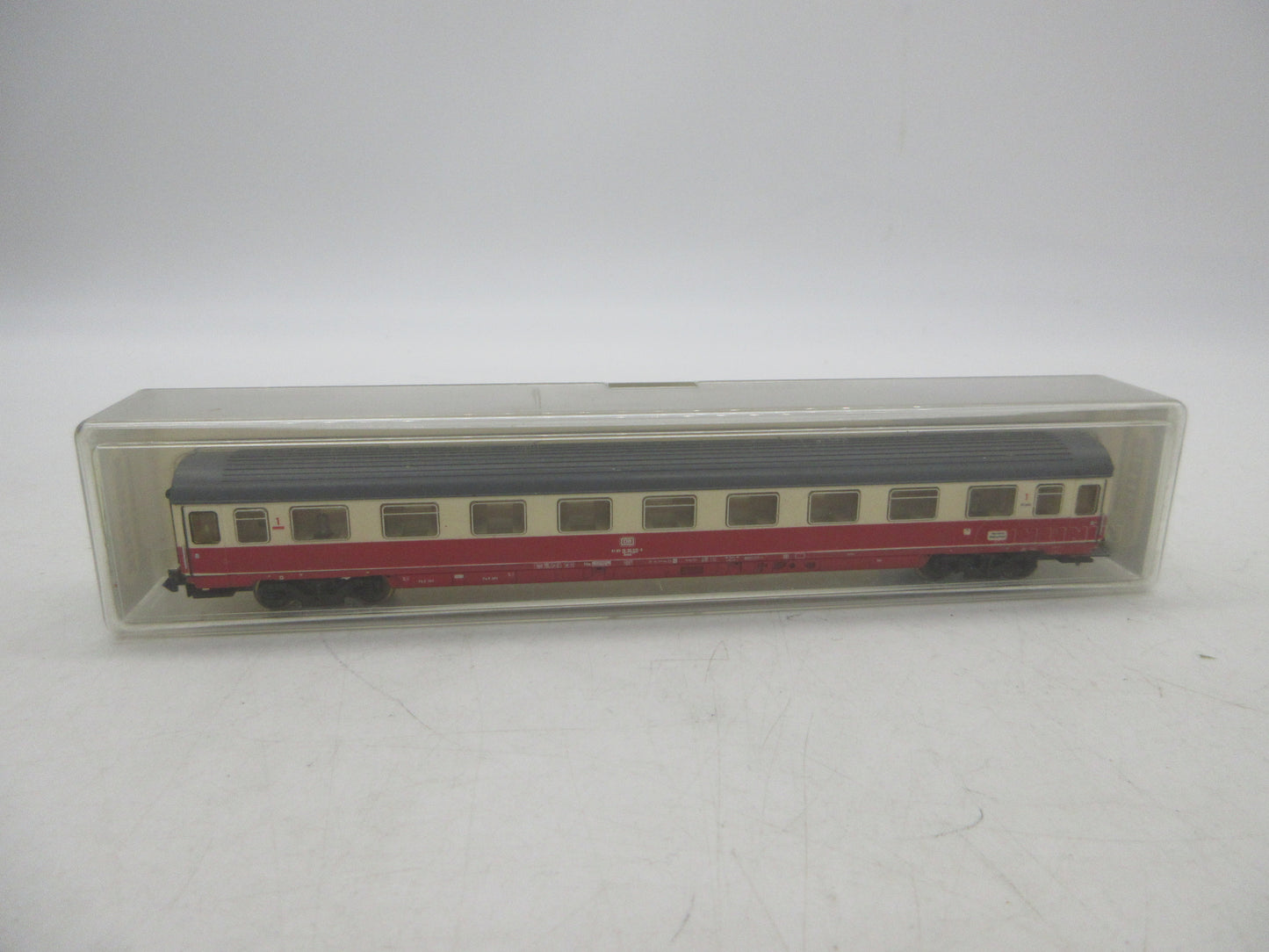 Minitrix N - 51 3101 00 - 1e klas TEE rijtuig van de DB