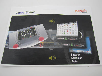 Märklin H0 - 60214/60061 - Central Station 2, met schakelnetdeel en C-Rail