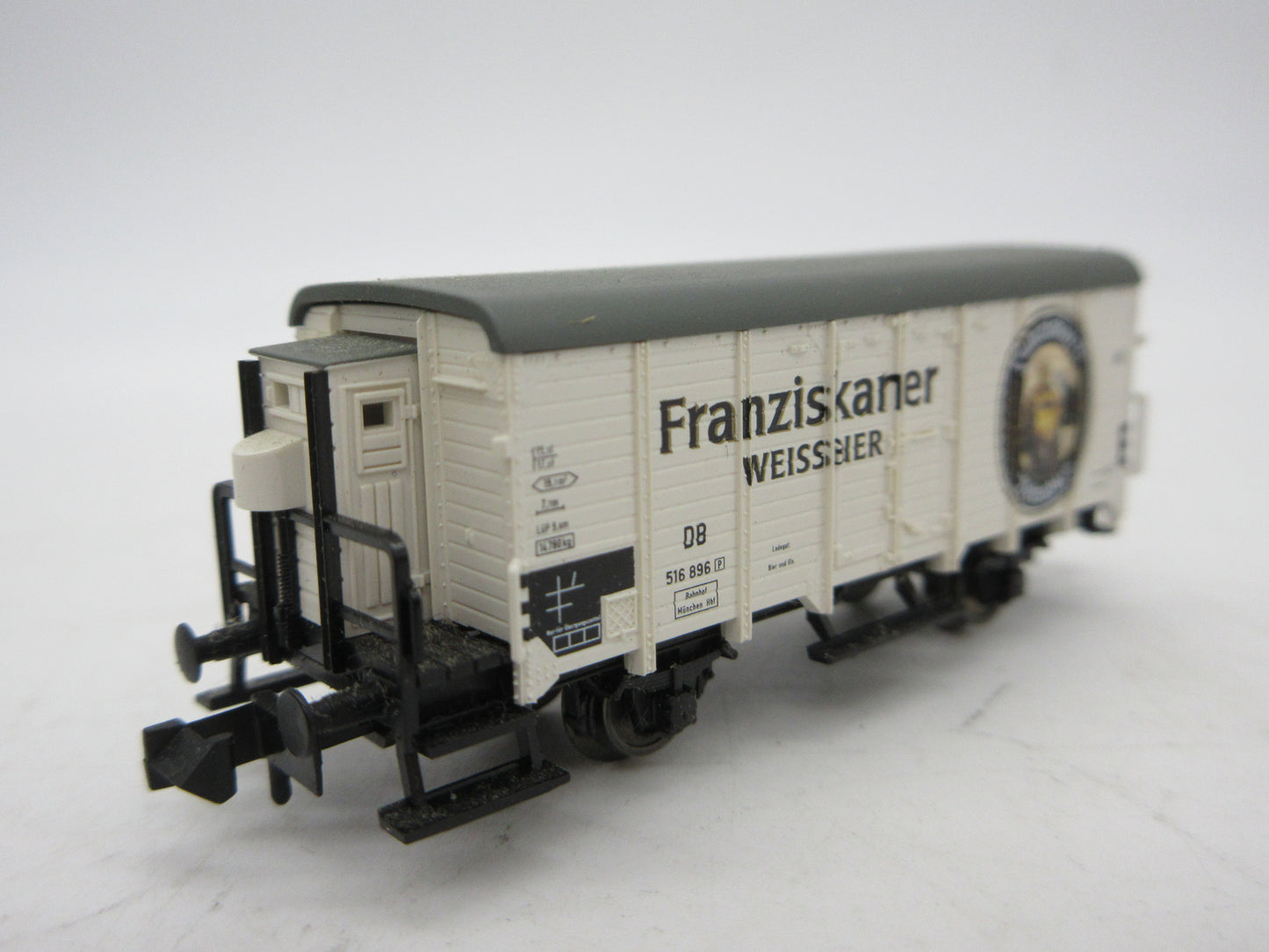 Fleischmann N - 87 8346 K - Koelwagen met remmershuis "Franzikaner Weissbier" van de DB