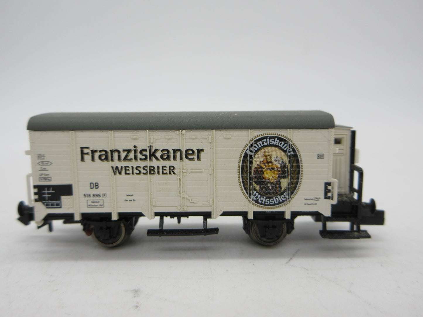 Fleischmann N - 87 8346 K - Koelwagen met remmershuis "Franzikaner Weissbier" van de DB